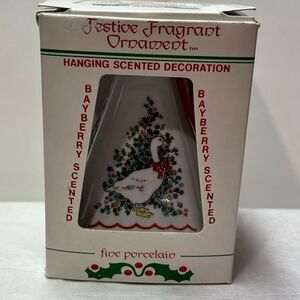 Jasco Festive Fragrant Goose Ornament (fine porcelain)